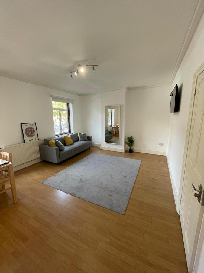 Amazing 3 Bedroom Flat Minutes From Tower Bridge London Kültér fotó